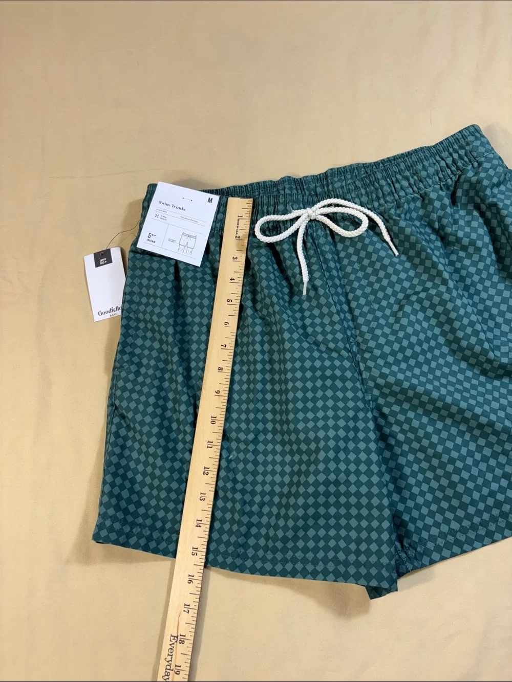 Goodfellow & Co NWT Men's Green Diamond Checkered 5